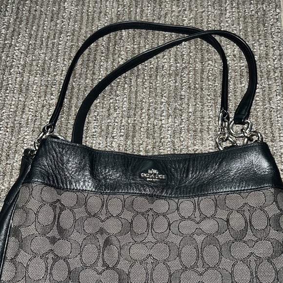 Coach Lexy Shoulder Bag - Picture 4 of 7